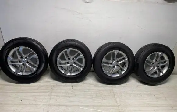 R16 alloy rim