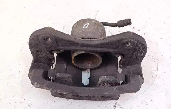 KIA Sportage Front brake caliper