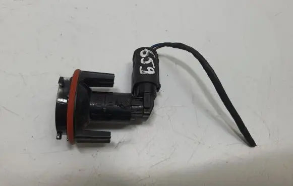 BMW X3 E83 Headlight/headlamp bulb 6904048 63126904048 63128389744