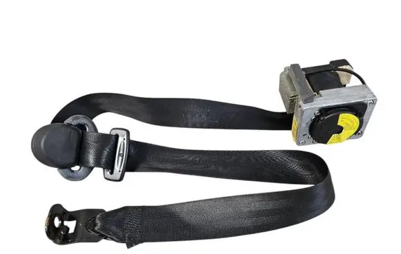 Skoda Octavia Mk1 (1U) Front seatbelt 1U4857701C