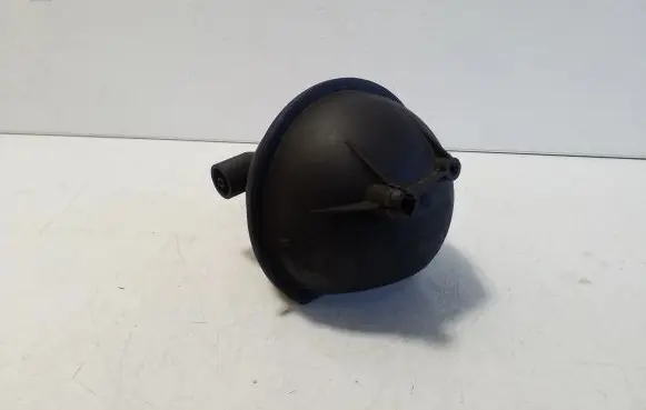 Vacuum air tank