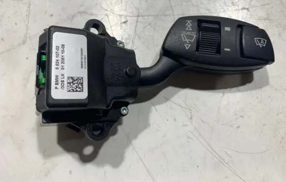 BMW 5 E60 E61 Wiper control stalk 6924107 0120611008 SN90071073250055