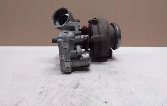 Mercedes-Benz C W204 Turbo A6510900086