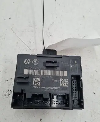 Skoda Superb B6 (3T) Door control unit/module 7N0959792