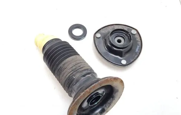 Suzuki Kizashi Front upper strut mount 1108281