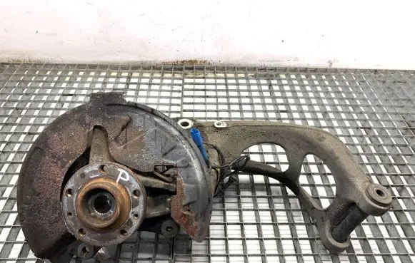 Citroen C5 Front wheel hub spindle knuckle 