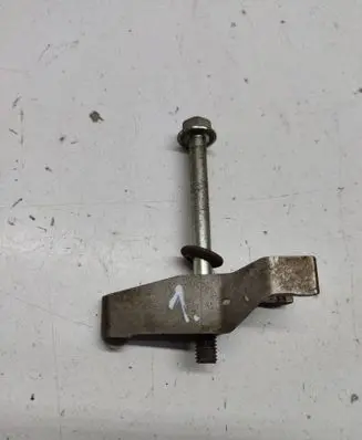Lexus IS 220D-250-350 Fuel Injector clamp holder 