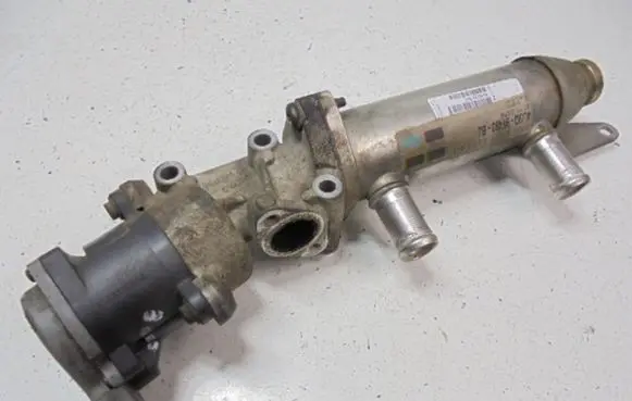 Peugeot 407 EGR valve 4R8Q-9D475-B