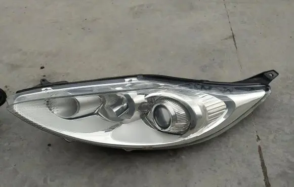 Ford Fiesta Headlight/headlamp 8A61-13W030-CG