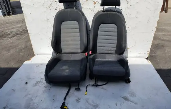 Volkswagen PASSAT CC Seat set 