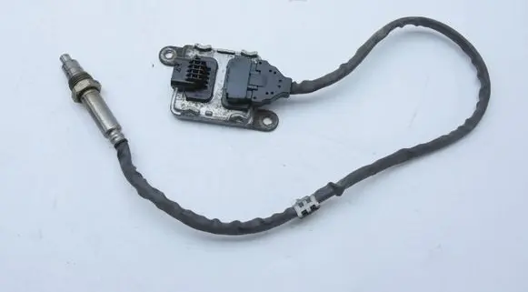 Mercedes-Benz Sprinter W907 W910 Lambda probe sensor A0009059812 SNS1049 A3C0395090001