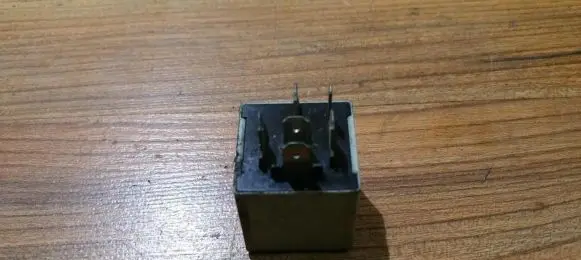 Renault Laguna I Other relay 7700822929 72wr011