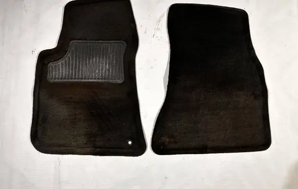 Dodge Challenger Front floor mat PRD07005LFM-1