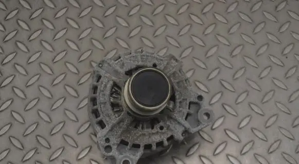 Volkswagen Golf VIII Generator/alternator 05E903027B