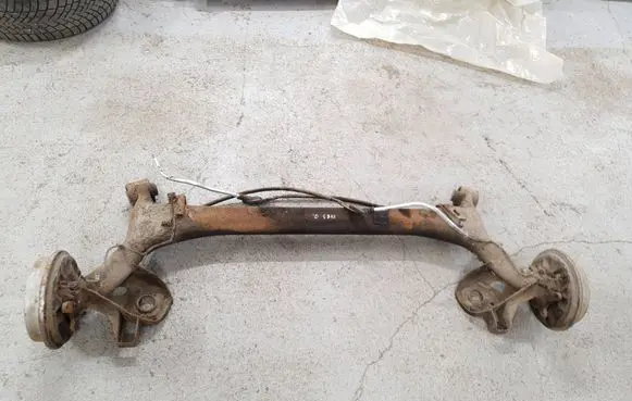 Volkswagen Fox Rear axle beam 