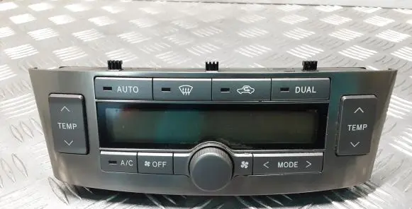 Toyota Avensis T250 Climate control unit 5590005270 1465704433