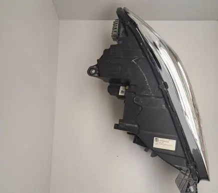 Volvo XC90 Headlight/headlamp 31655702