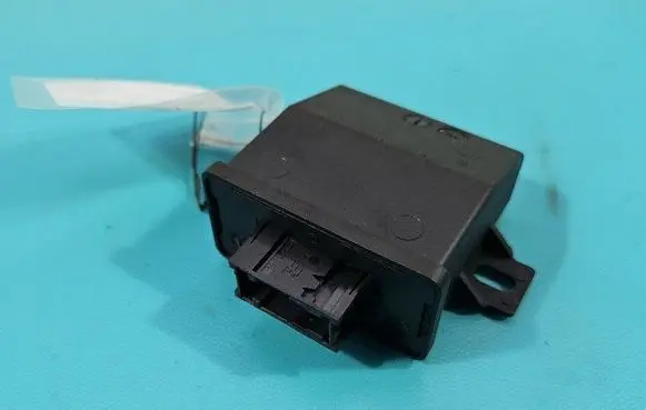 Peugeot 3008 II Central body control module 9815451980 IMPRK1498209