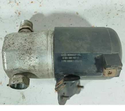 Volkswagen PASSAT B5 Air conditioning (A/C) air dryer 8D0260197C