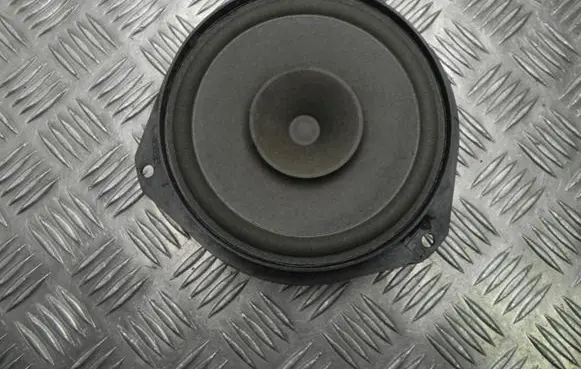 Alfa Romeo Giulietta Front door high frequency speaker 505084930 R1762