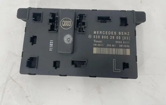 Mercedes-Benz Vito Viano W639 Door control unit/module 00006177