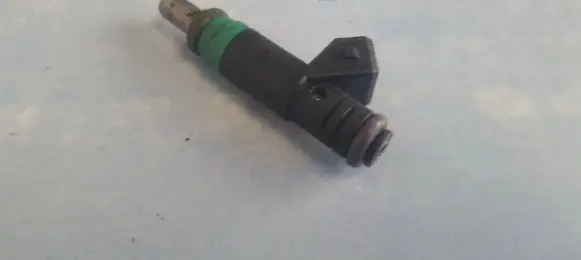 Volvo S40, V40 Fuel injector 97mf9f593bc 97mf-9f593-bc