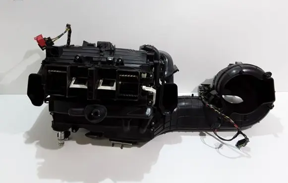 Peugeot 3008 I Interior heater climate box assembly housing 9682709180