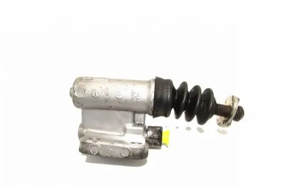 Honda CR-V Clutch master cylinder
