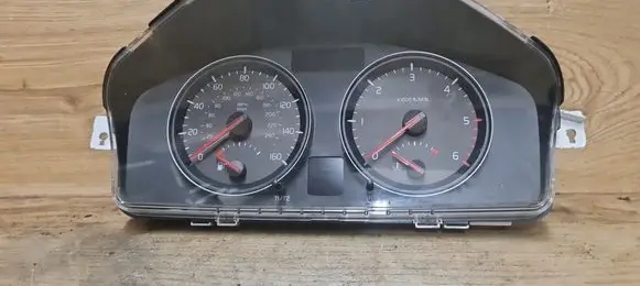 Speedometer (instrument cluster)