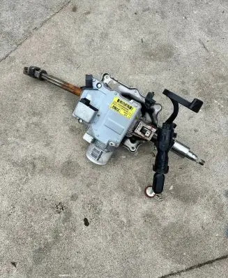 Steering wheel axle set