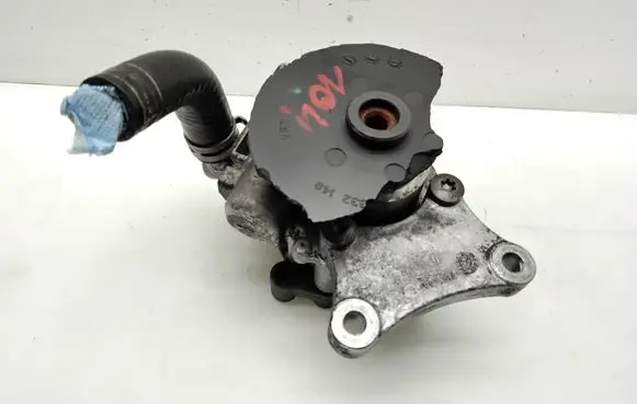 Mercedes-Benz C W204 Power steering pump A0054668201 7693955149 7735342121a
