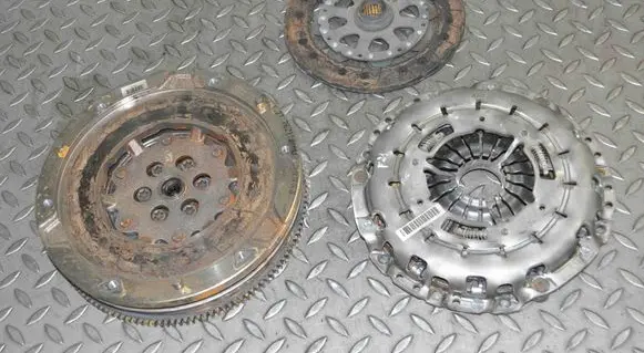 BMW 1 F20 F21 Clutch set kit 7621180