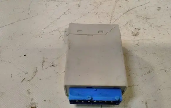 BMW Z3 E36 Window control relay 61358366381