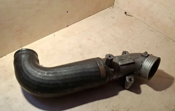 Volvo S60 Intercooler hose/pipe 08631538