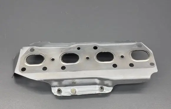 Citroen DS5 Heat shield in engine bay