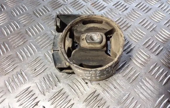 Volkswagen PASSAT B3 Engine mount bracket 191199262A