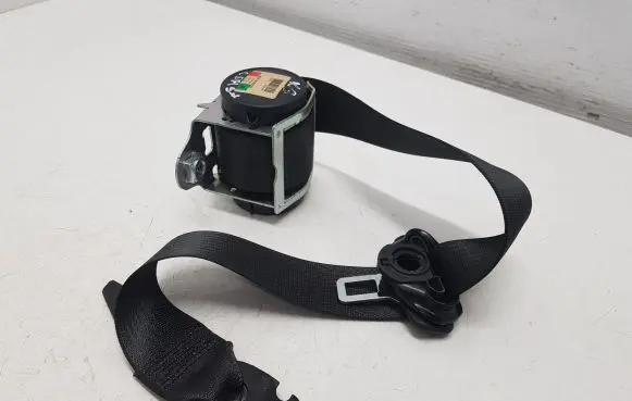 Opel Corsa D Rear seatbelt 609160500B
