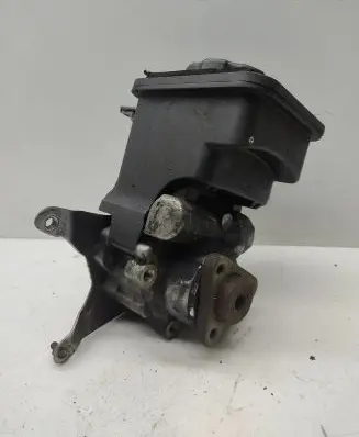 BMW 5 E60 E61 Power steering pump 7693974101
