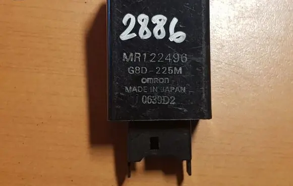 Mitsubishi Colt Other relay MR122496 G8D225M