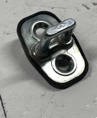 Citroen Jumpy Rear door lock loop/hook striker 9655466380