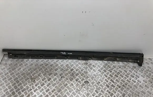 Sill/side skirt trim