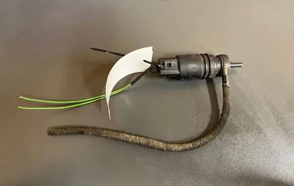 Volvo V60 Windscreen/windshield washer pump 1J5956651