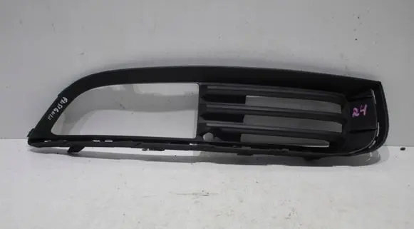 Opel Insignia A Front bumper lower grill 8A6115