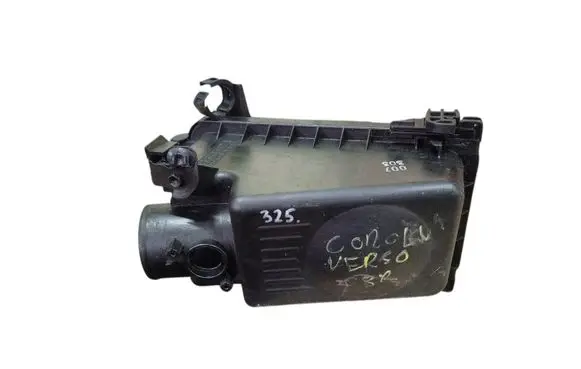 Toyota Corolla Verso AR10 Air filter box 0D09