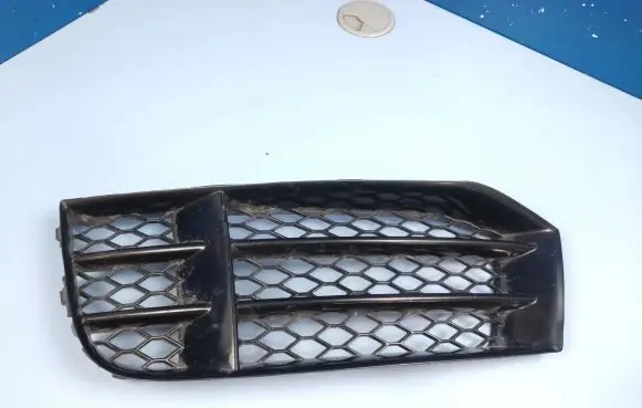 Audi A5 Sportback 8TA Front bumper lower grill 8T0807681F