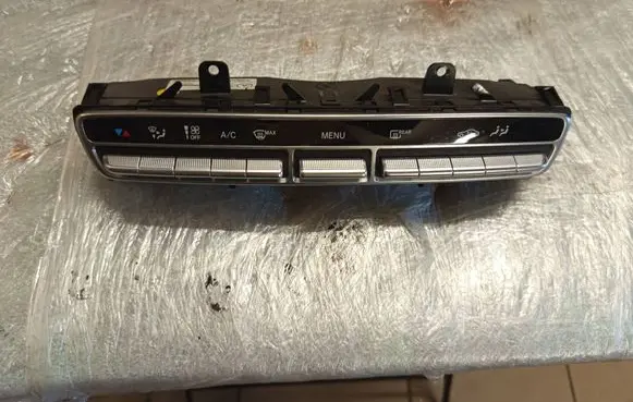 Mercedes-Benz V Class W447 Climate control unit A4479056402 0000001796 A2C97390400