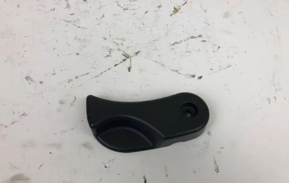 Engine bonnet (hood) release handle