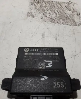 Skoda Octavia Mk2 (1Z) Gateway control module 1K0907530P