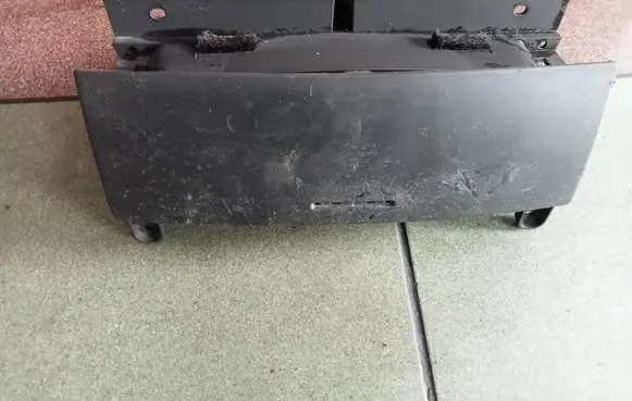 Renault Laguna II Glove box 0450710100