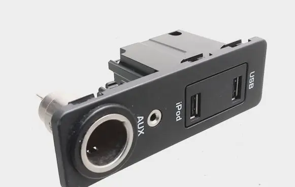 Jaguar XJ X351 USB socket connector AW9319C166AA T1001261922 A2C5336865900